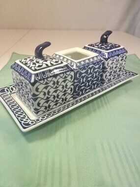 Bombay Company Arabesque Tile Blue and White Porcelain Canister Set with Tray, C